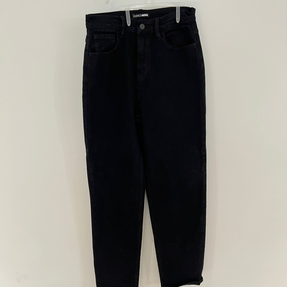 Black mom jeans from fashionnova - Picture 2 of 3